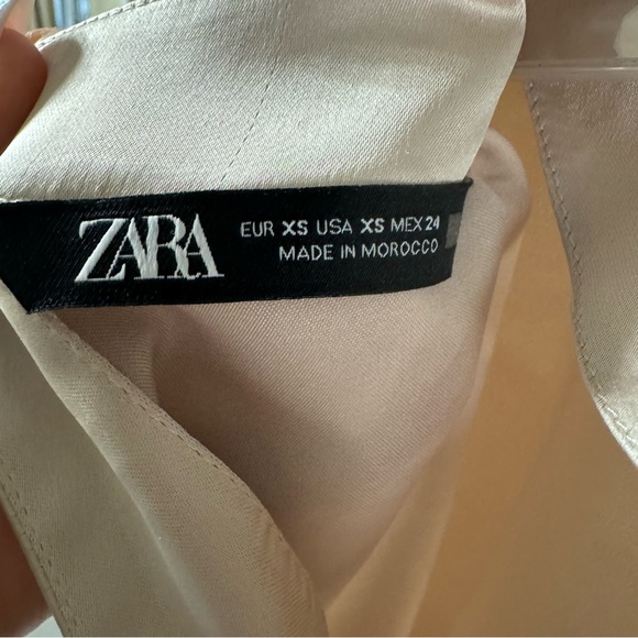 Zara Satin Batwing Champagne Light Gold Blouse - Picture 5 of 6